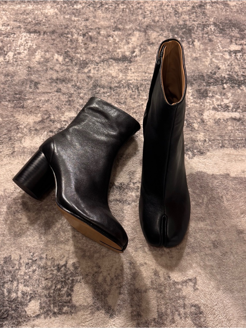 Maison Margiela Women’s Black Tabi Leather Ankle Boots SIZE EU 38 US 8